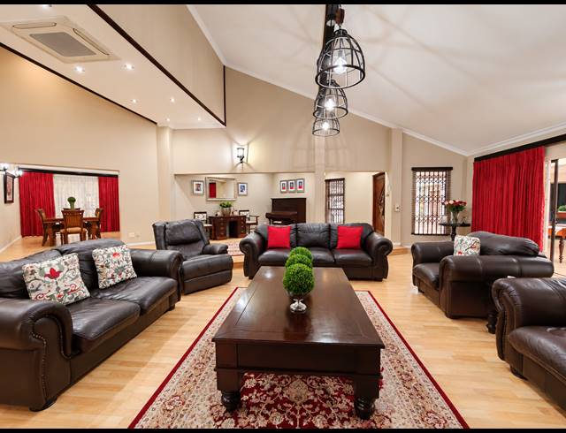 6 BEDROOM HOUSE FOR SALE IN THREE RIVERS
